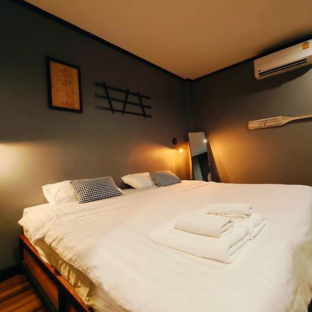 Lanta Chaolay Hostel Ko Lanta Buitenkant foto