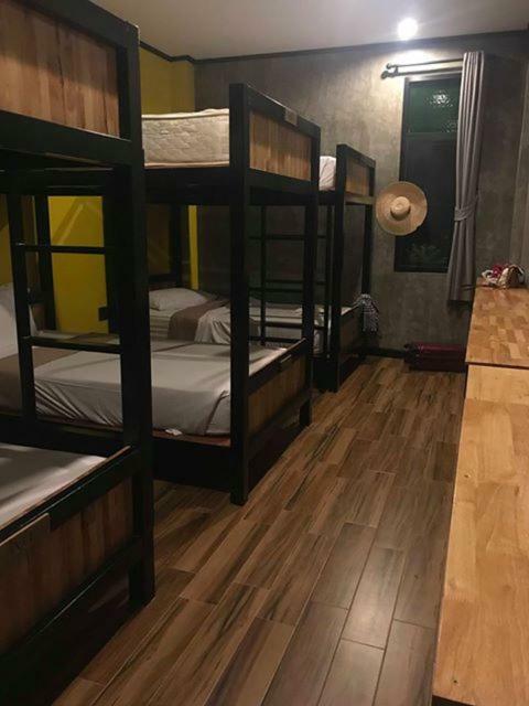 Lanta Chaolay Hostel Ko Lanta Buitenkant foto