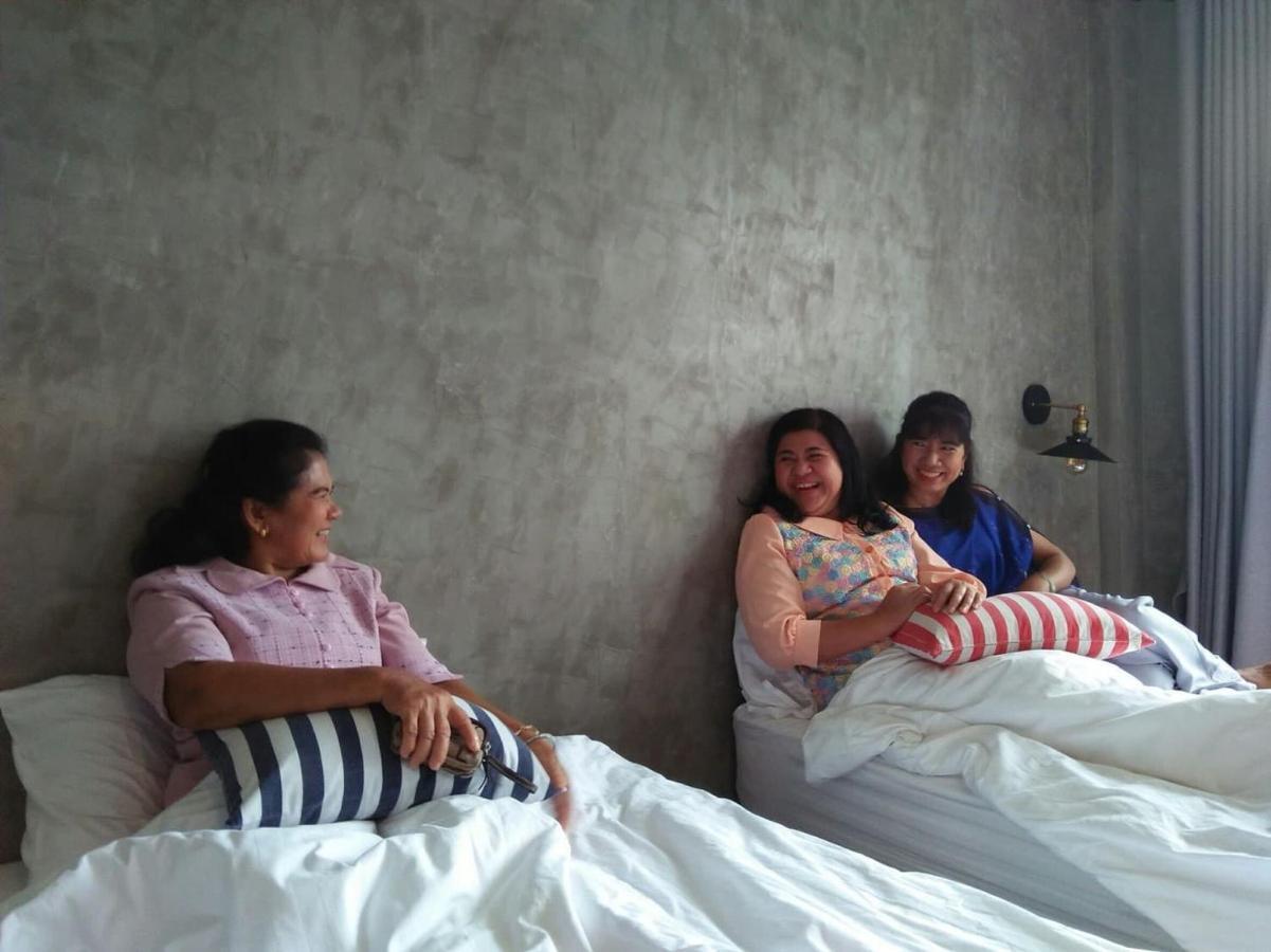 Lanta Chaolay Hostel Ko Lanta Buitenkant foto