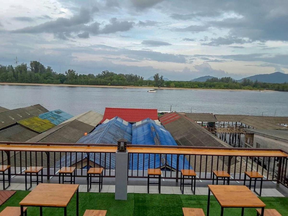 Lanta Chaolay Hostel Ko Lanta Buitenkant foto